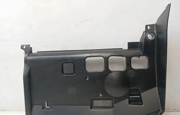 BMW 3 E90 E91 Dashboard lower bottom trim panel 10822910