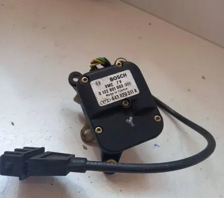 Audi 100 S4 C4 Air flap motor/actuator 0132801003 443820511A