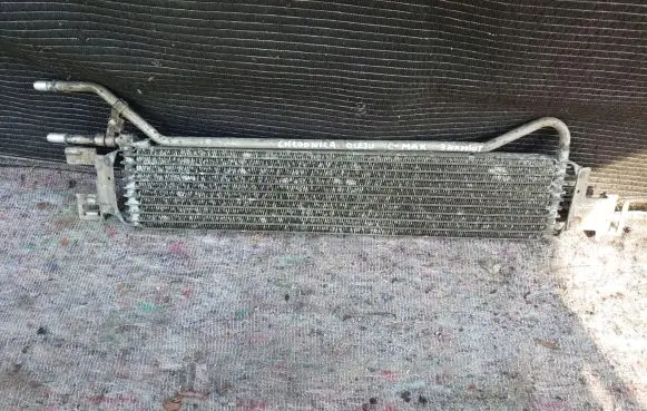 Engine oil radiator
