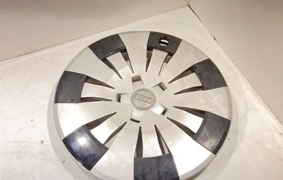Audi A3 S3 8V R16 wheel hub/cap/trim 8V0601147A