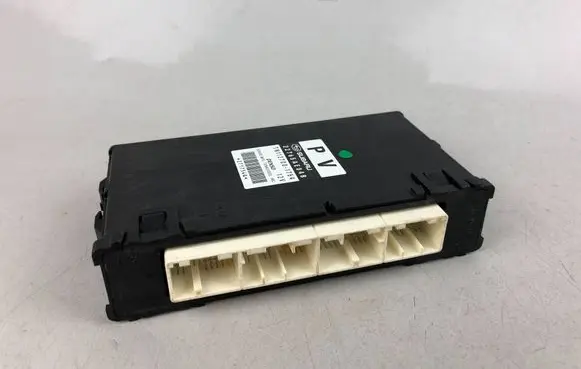 Subaru Outback Engine control unit/module 22765AE04B