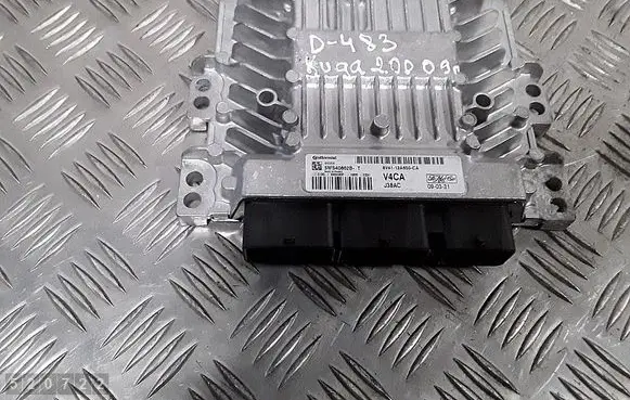 Ford Kuga I Engine control unit/module 8V4112A650CA