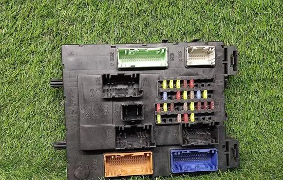 Ford Focus Power management control unit F1FT14A073GG 580D11F08