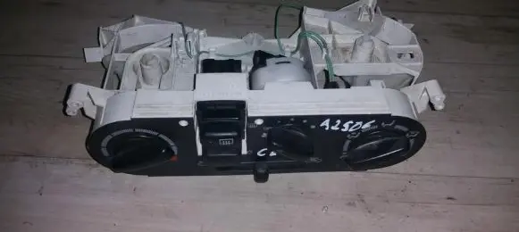 Mitsubishi Colt Climate control unit MR201365 96Z
