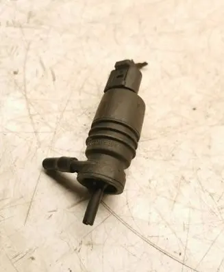 BMW X5 E53 Windscreen/windshield washer pump