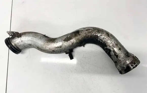 Intercooler hose/pipe