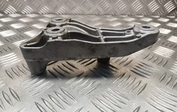 Mini Cooper F57 Engine mounting bracket 8513419