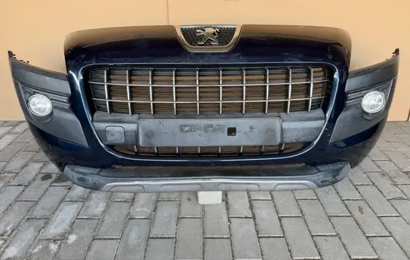 Peugeot 3008 I Front bumper 