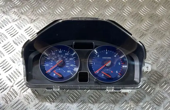 Volvo S40 Speedometer (instrument cluster) 30733375