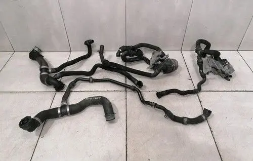 Mercedes-Benz C W205 Oil cooling pipe A2055018982
