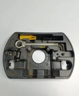 Peugeot 308 Tool set 9805820580
