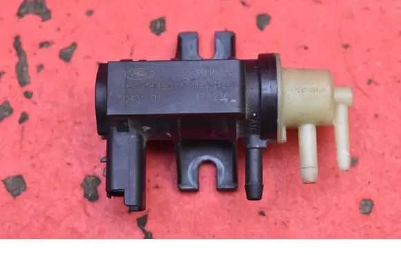 Ford Kuga II Vacuum valve CM5G-9F490-AA