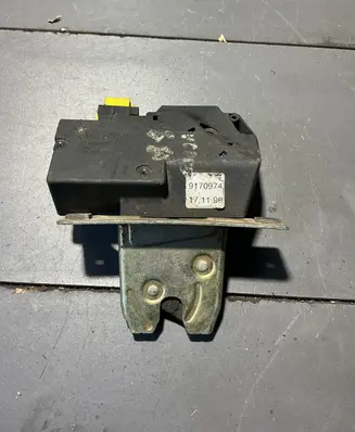 Volvo S80 Tailgate/trunk/boot lock/catch/latch 9170974