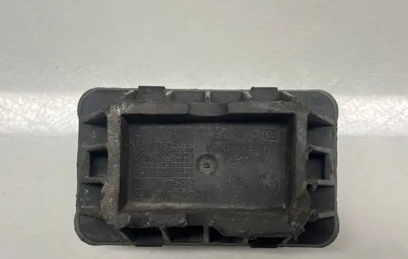 BMW X4 F26 Jacking socket point 7189259