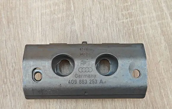 Audi A6 S6 C7 4G Other trunk/boot trim element 4G9863253A