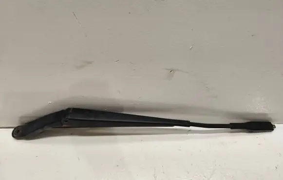 Volvo XC90 Front wiper blade arm 30753817