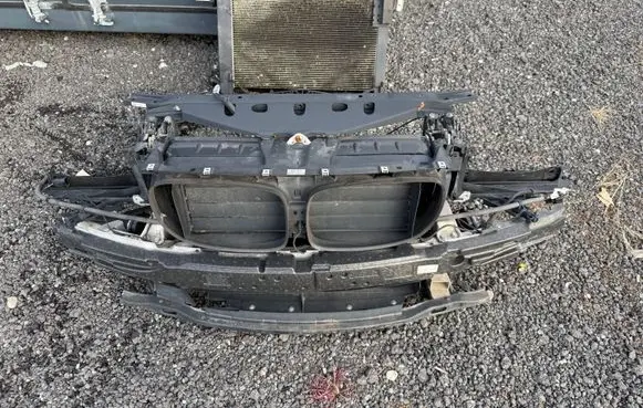 BMW 7 F01 F02 F03 F04 Intercooler air guide/duct channel 7187290 8022738
