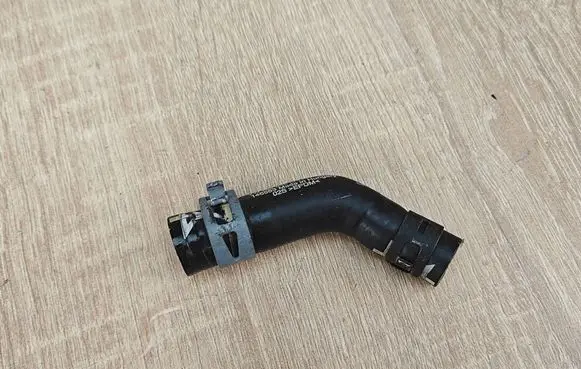 Audi A6 S6 C7 4G Engine coolant pipe/hose 04L122157H