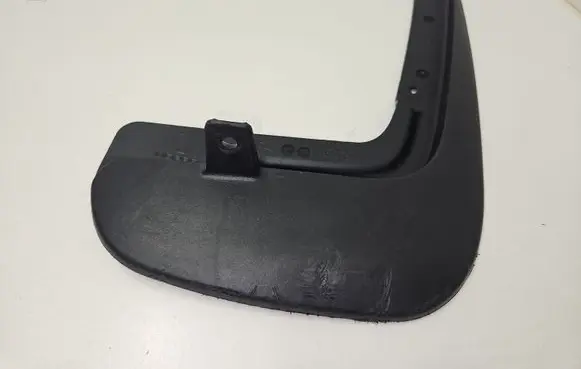 Chrysler Pacifica Front mudguard 82214505