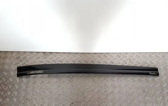 Roof trim bar molding cover