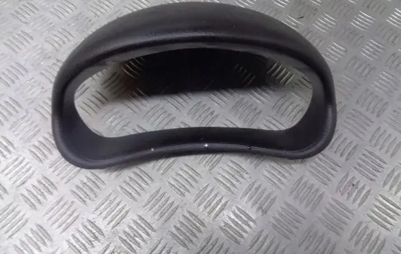 Peugeot 206 Steering wheel column trim