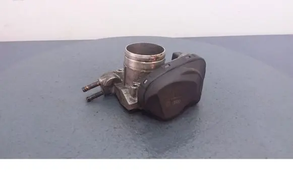 Audi A4 S4 B5 8D Throttle body valve 06B133062F