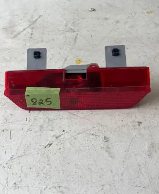 Toyota RAV 4 (XA20) Tailgate rear/tail lights 4225