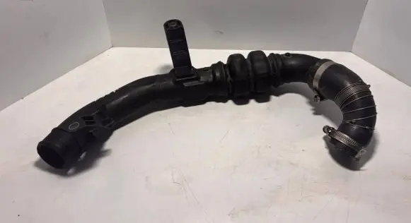 Ford Kuga II Intercooler hose/pipe FV416C64600