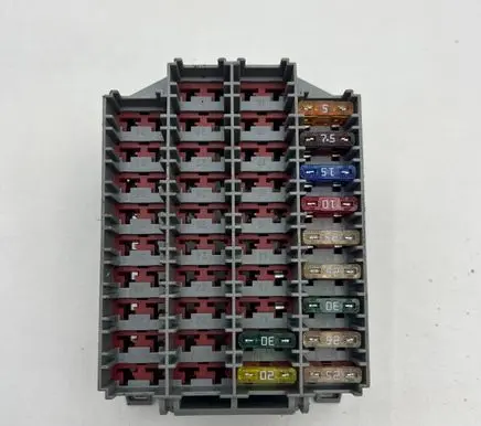 Volvo V70 Fuse box set 9162439