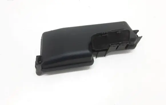 Volvo XC90 Fuse box cover 30728133