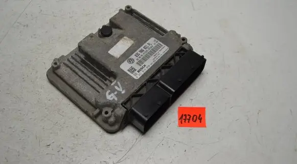 Volkswagen Golf V Engine control unit/module 03G906021PL 03G906021AN 0281014060