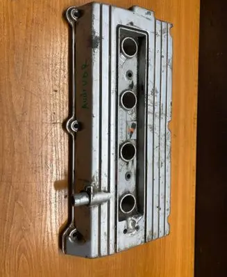 Audi V8 Rocker cam cover 077103476F 15486372