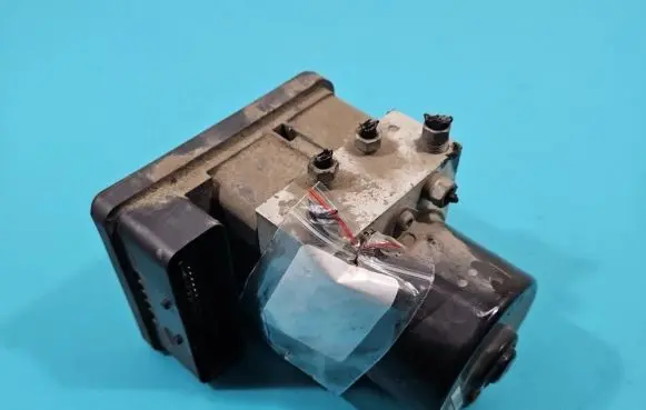 Volvo V50 ABS Pump 30794728 IMPRK1375614