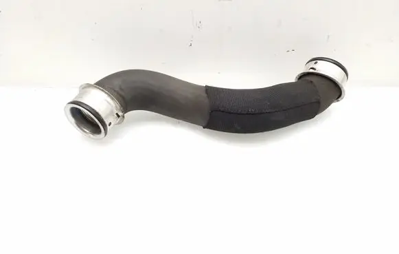 Mercedes-Benz C W204 Engine coolant pipe/hose A2125018282