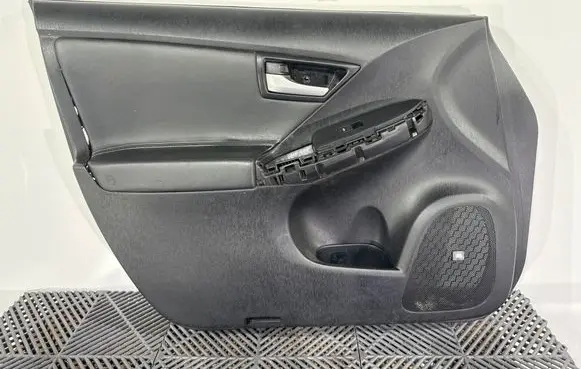 Toyota Prius (XW30) Front door card panel trim 67795X1B03