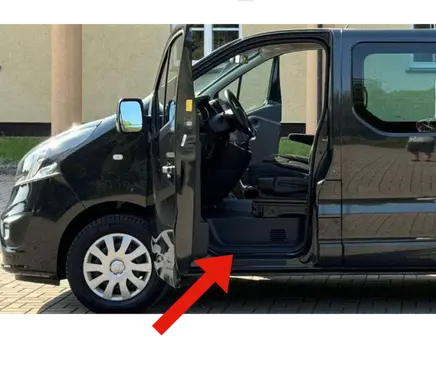 Opel Vivaro Front sill trim cover 93868844 SP7612 768510190R