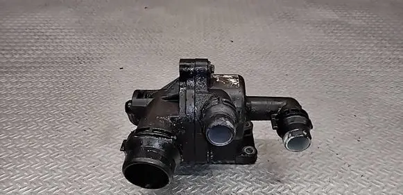 BMW 3 E90 E91 Thermostat/thermostat housing