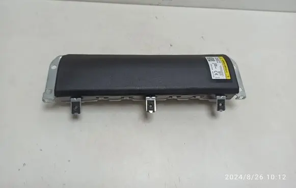 Volvo XC40 Knee airbag P31455402