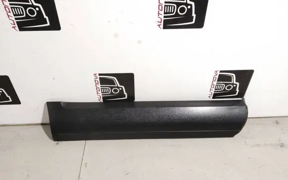 Volkswagen Touareg I Rear door trim (molding) 7L6839788D