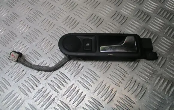 Volkswagen PASSAT B5.5 Rear door interior handle trim 3B0839114AR