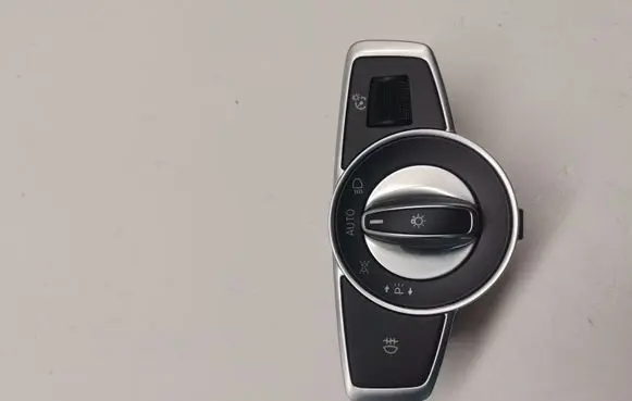 Mercedes-Benz GLC X253 C253 Light switch A2059051810