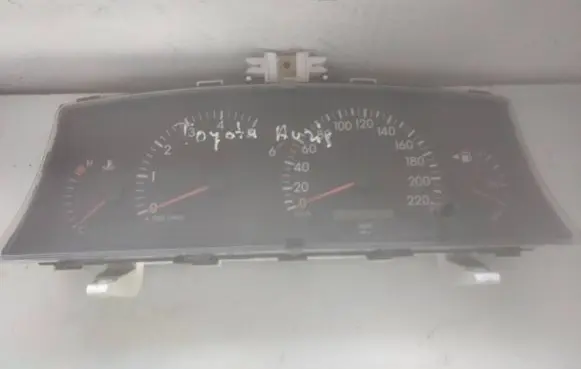Toyota Corolla E120 E130 Speedometer (instrument cluster) 8380002810