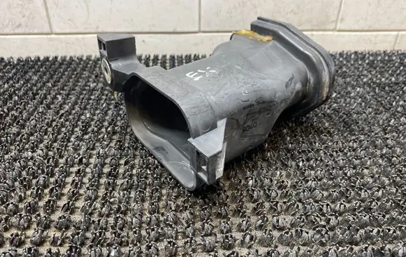 Infiniti EX Intercooler air guide/duct channel 