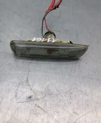 Chrysler 300M Front fender indicator light 185353