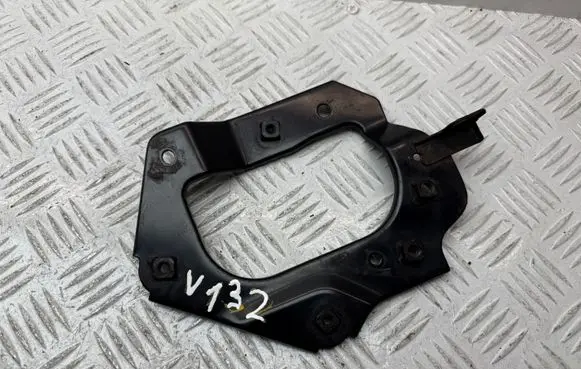 Toyota Verso Air filter cleaner box bracket assembly 177710R020
