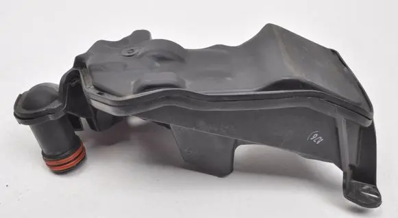 Land Rover Discovery Sport Intake resonator K8D2-9A764-CB