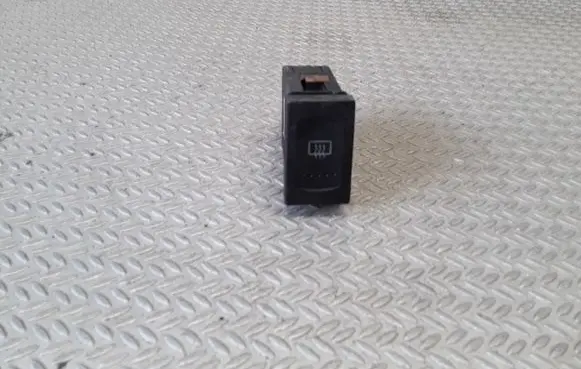 Volkswagen PASSAT B5 Windscreen/window heater switch 3B0959621C