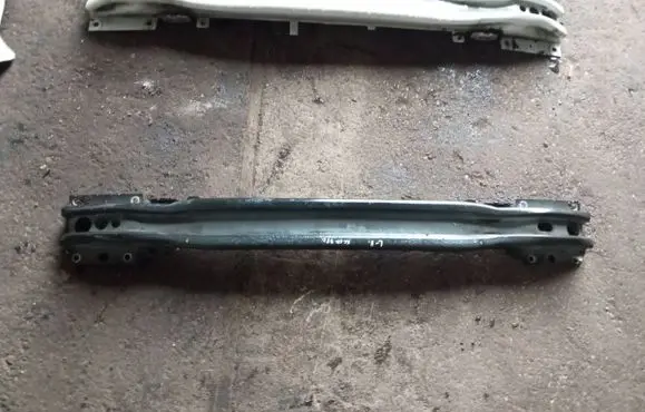 Volvo XC60 Front bumper cross member 30753056