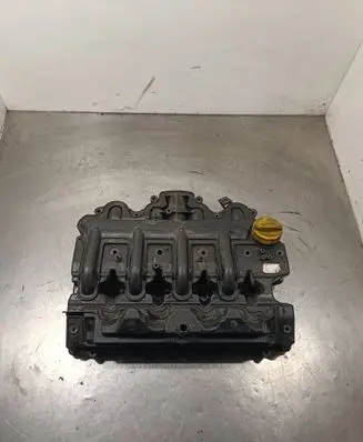 Renault Master II Rocker cam cover 8200239705