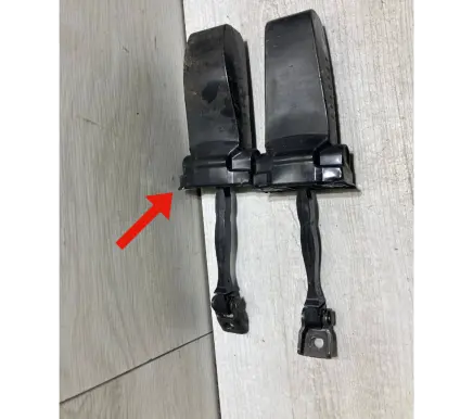 Skoda Octavia Mk3 (5E) Rear door check strap stopper 5e0839249